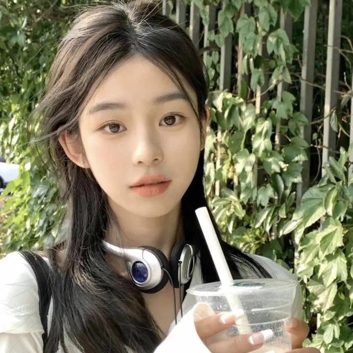 我的23岁美女邻居 在线观看